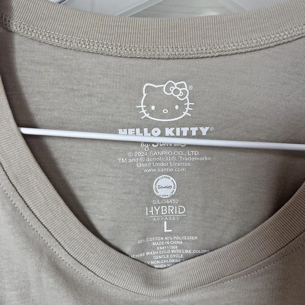 Hello Kitty &‎ Frends T-Shirt Sanrio Unisex Large Tee Tan NWOT 2024 Cartoon BxK